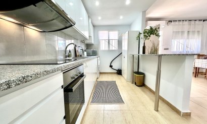 Resale - Apartment / flat - Villamartin