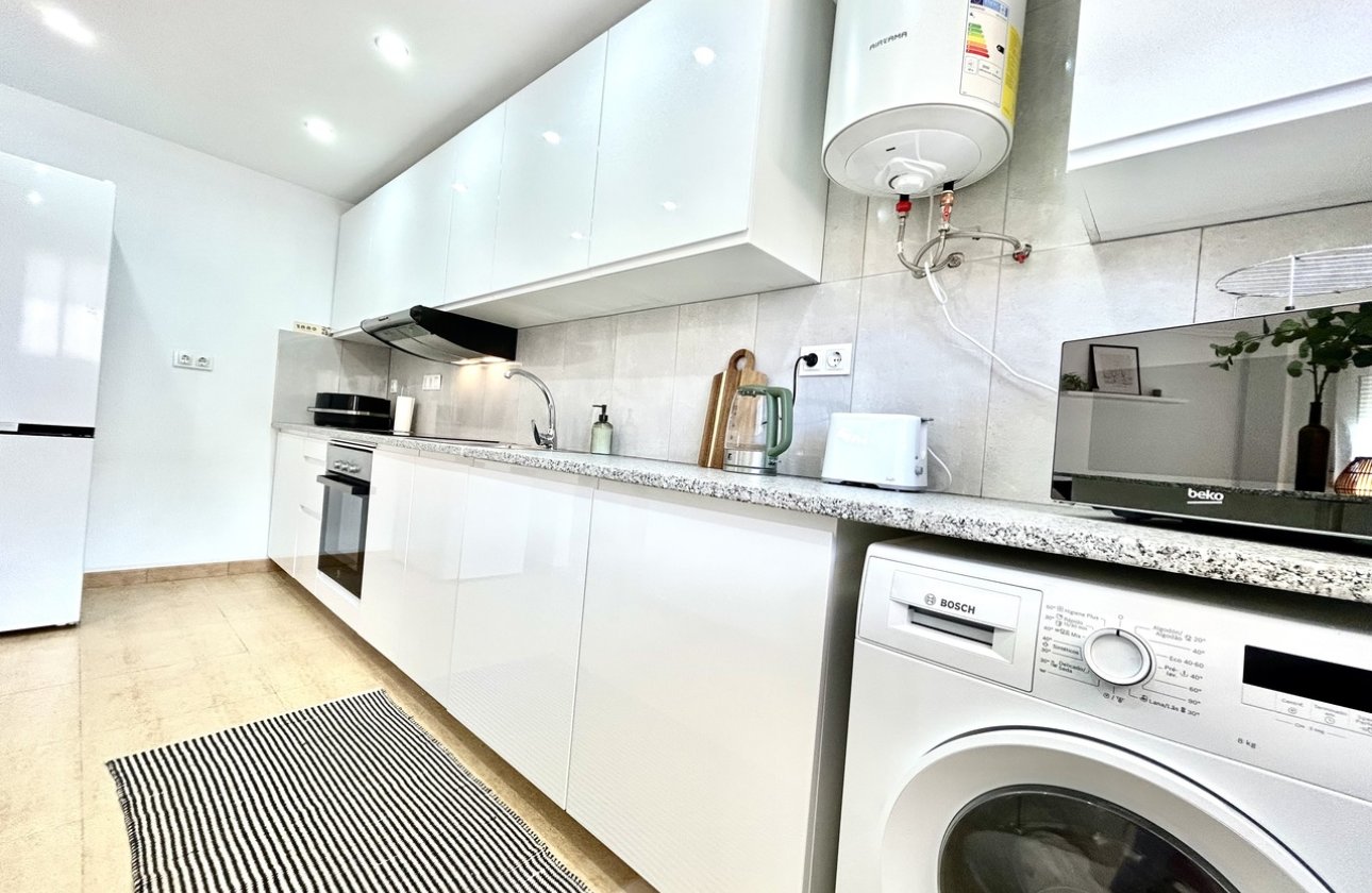 Resale - Apartment / flat - Villamartin