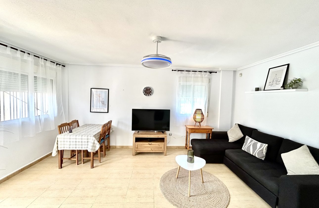 Resale - Apartment / flat - Villamartin