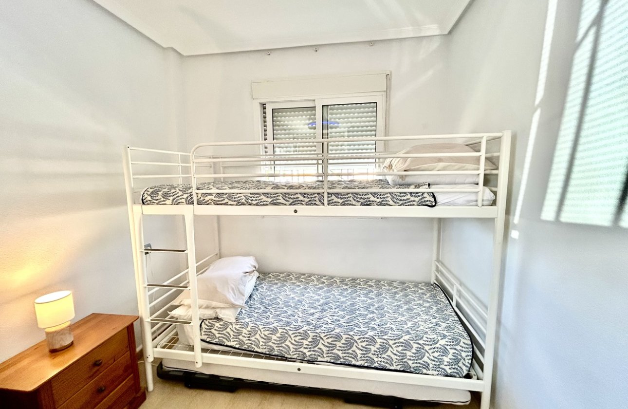 Resale - Apartment / flat - Villamartin