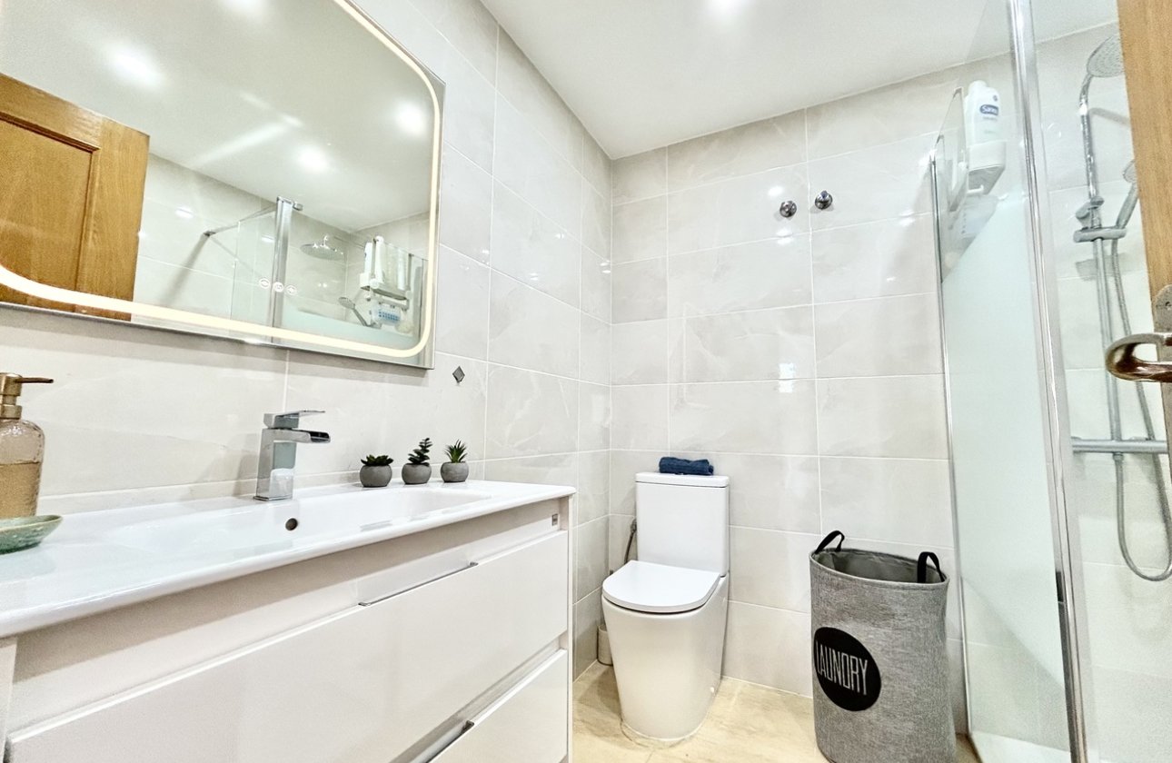 Resale - Apartment / flat - Villamartin