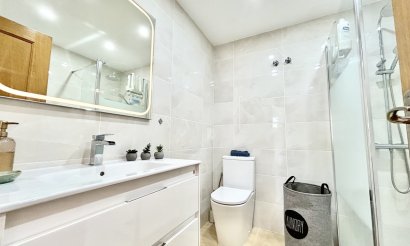 Resale - Apartment / flat - Villamartin