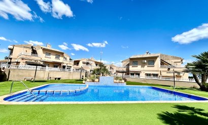 Resale - Apartment / flat - Villamartin