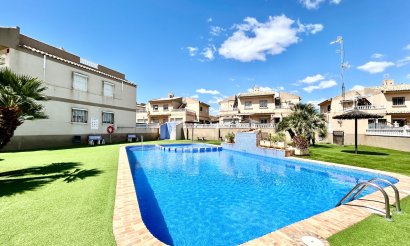 Resale - Apartment / flat - Villamartin