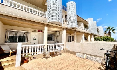 Resale - Apartment / flat - Villamartin
