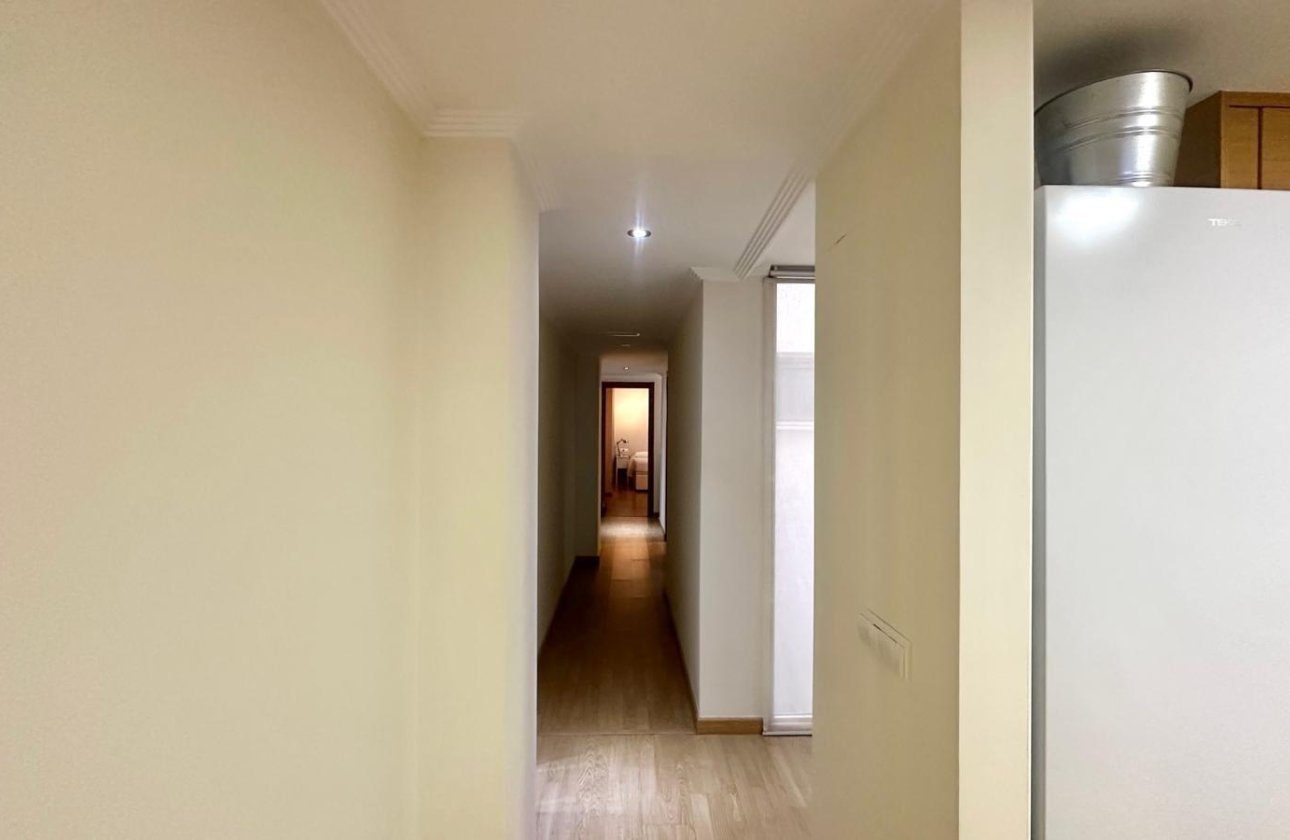 Resale - Apartment / flat - Torrevieja - La Mata