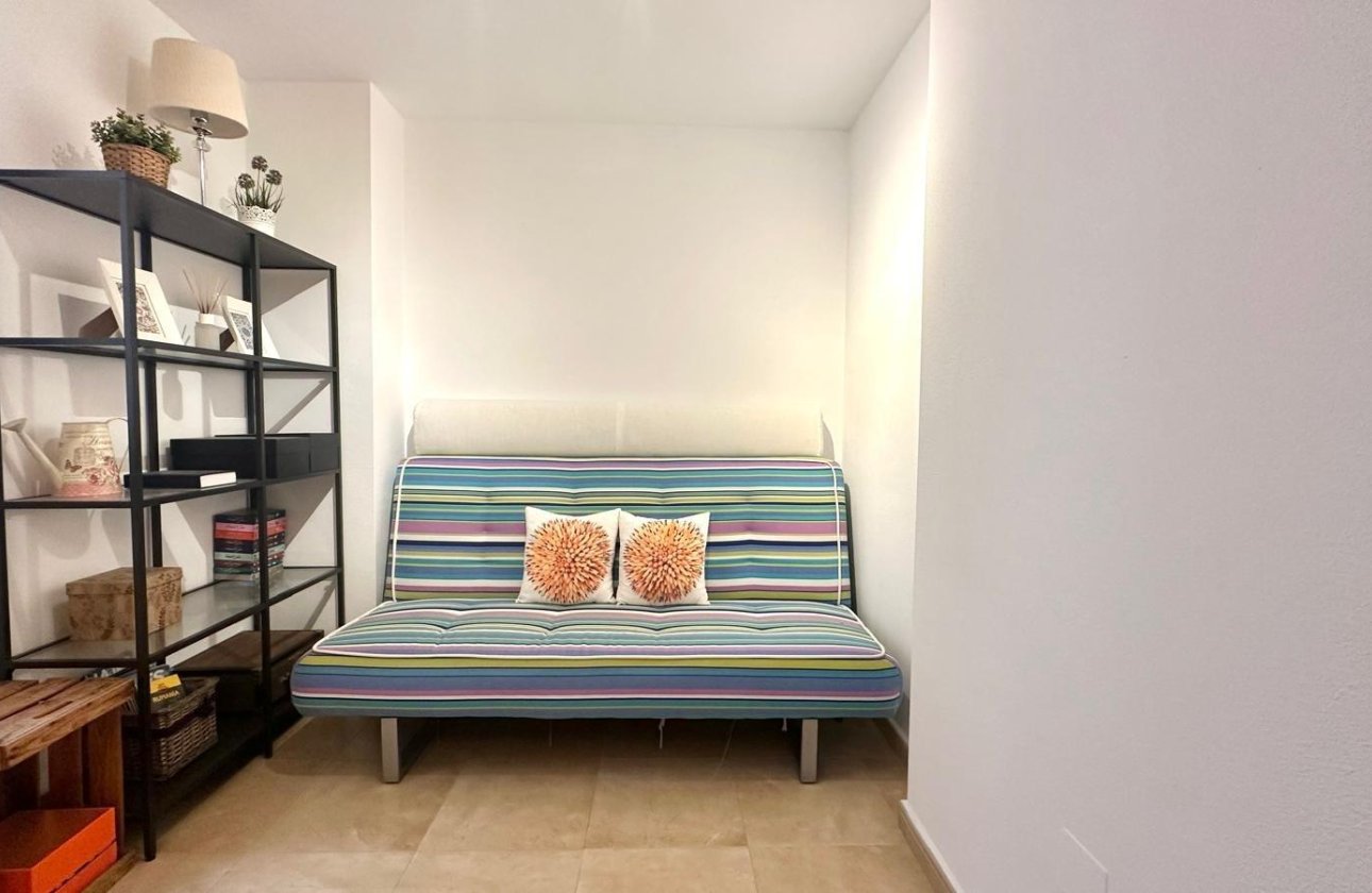 Resale - Apartment / flat - Torrevieja - La Mata