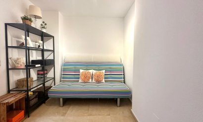 Resale - Apartment / flat - Torrevieja - La Mata