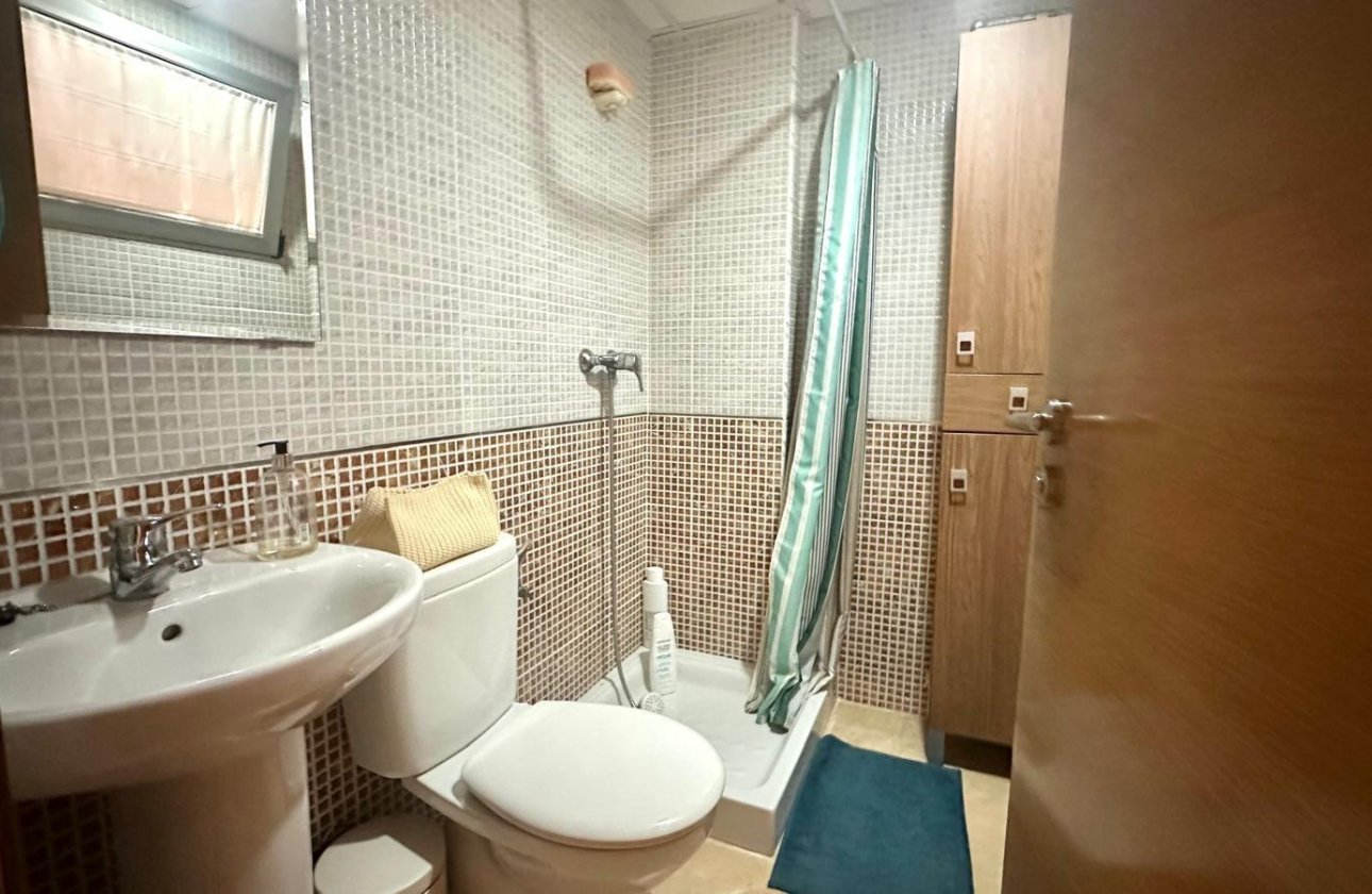 Resale - Apartment / flat - Torrevieja - La Mata