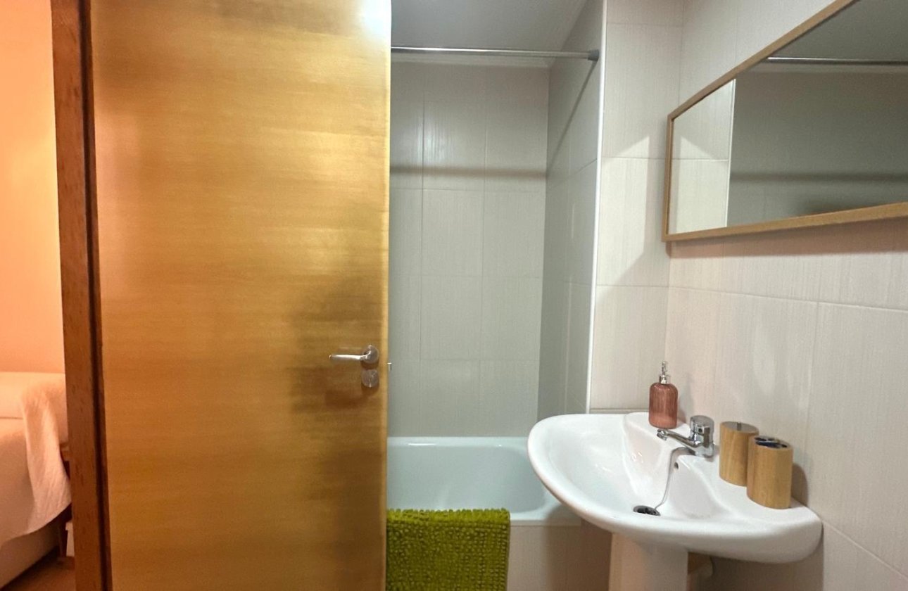 Resale - Apartment / flat - Torrevieja - La Mata