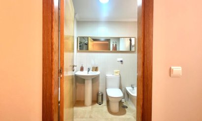 Resale - Apartment / flat - Torrevieja - La Mata