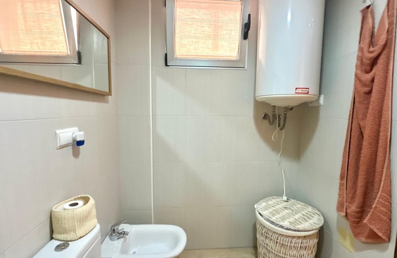 Resale - Apartment / flat - Torrevieja - La Mata