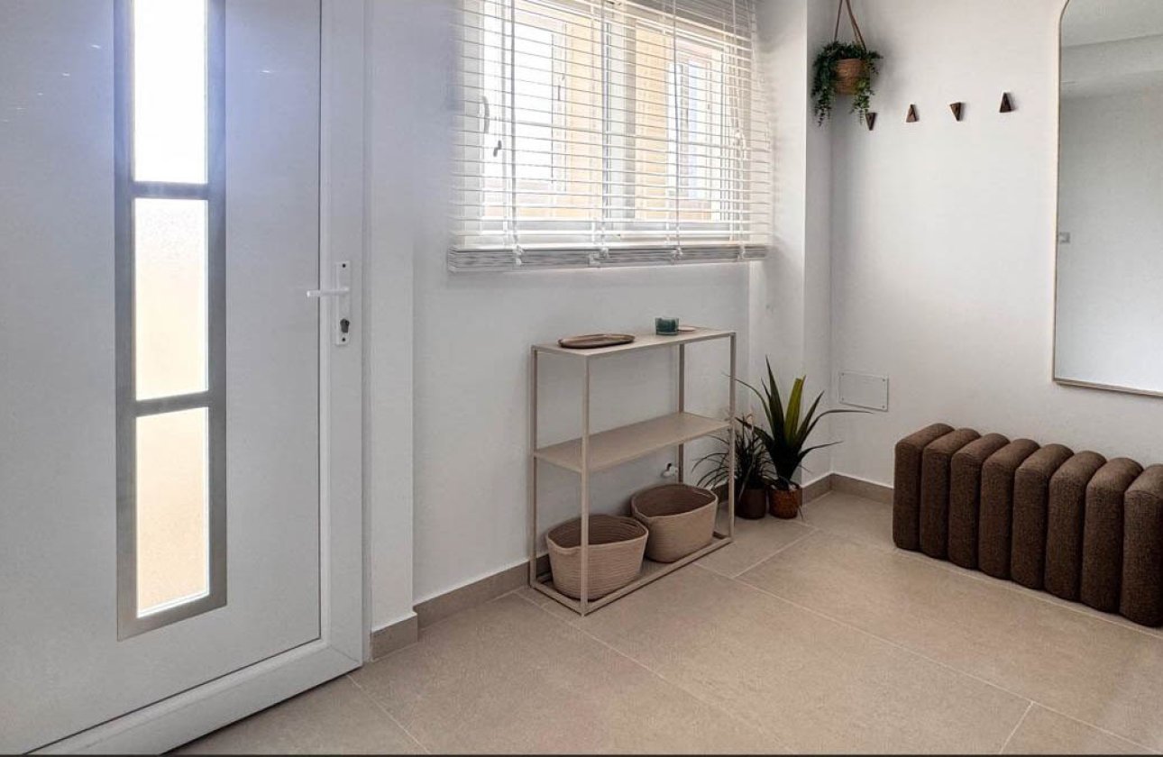 Resale - Apartment / flat - Torrevieja - El acequión