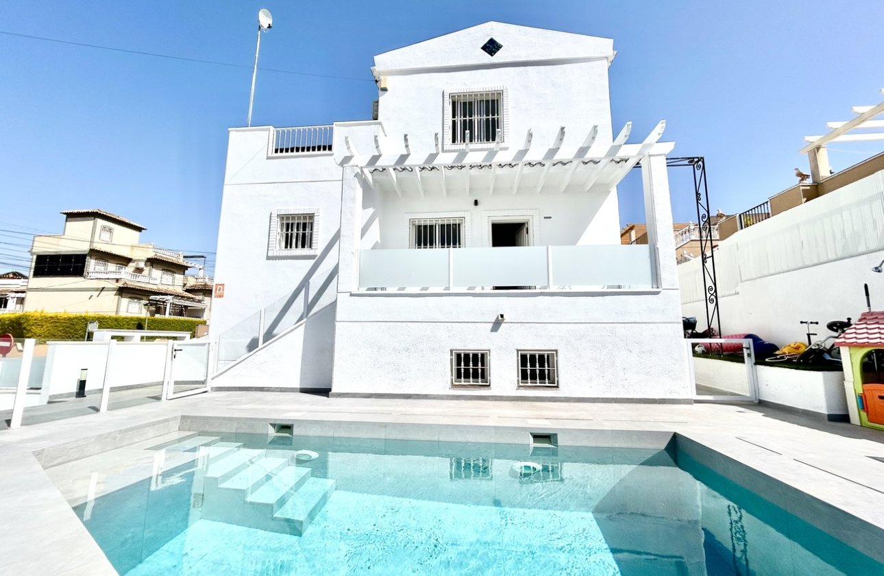 Revente - Villa - Orihuela Costa - Villamartin