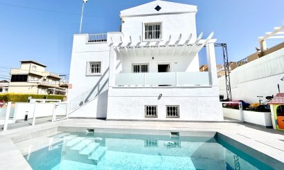 Revente - Villa - Orihuela Costa - Villamartin