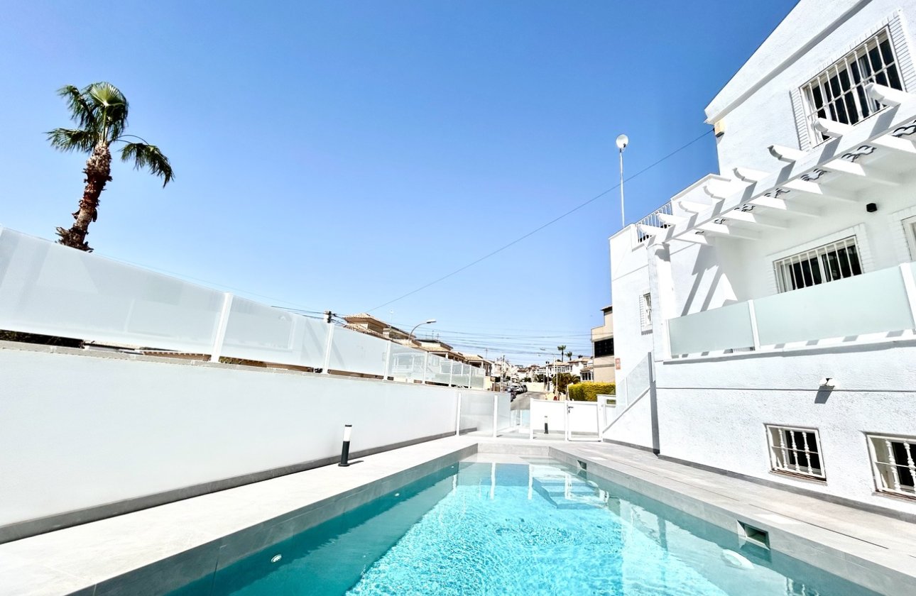 Revente - Villa - Orihuela Costa - Villamartin