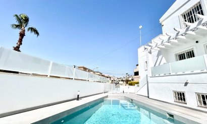 Revente - Villa - Orihuela Costa - Villamartin