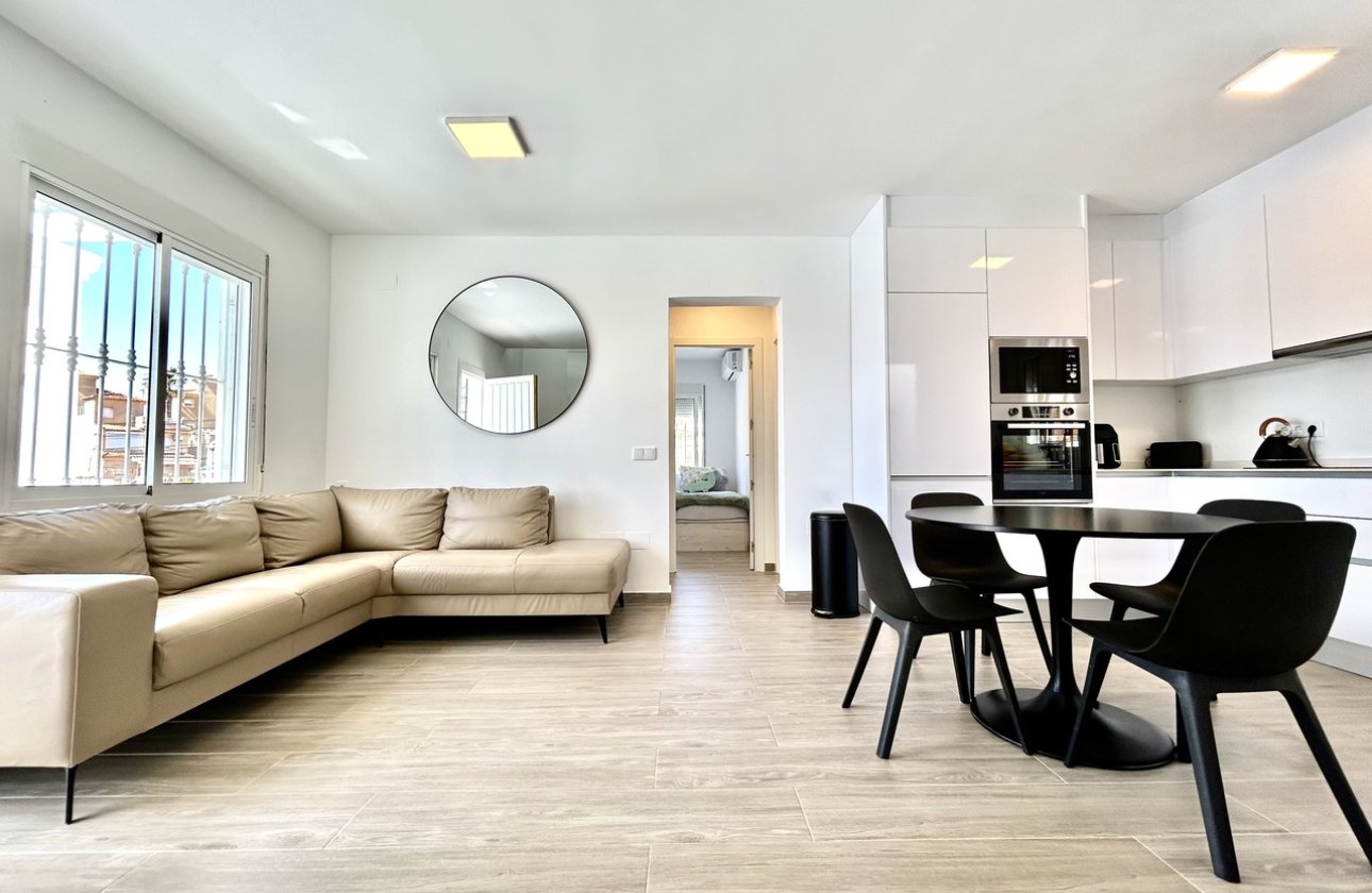Revente - Villa - Orihuela Costa - Villamartin
