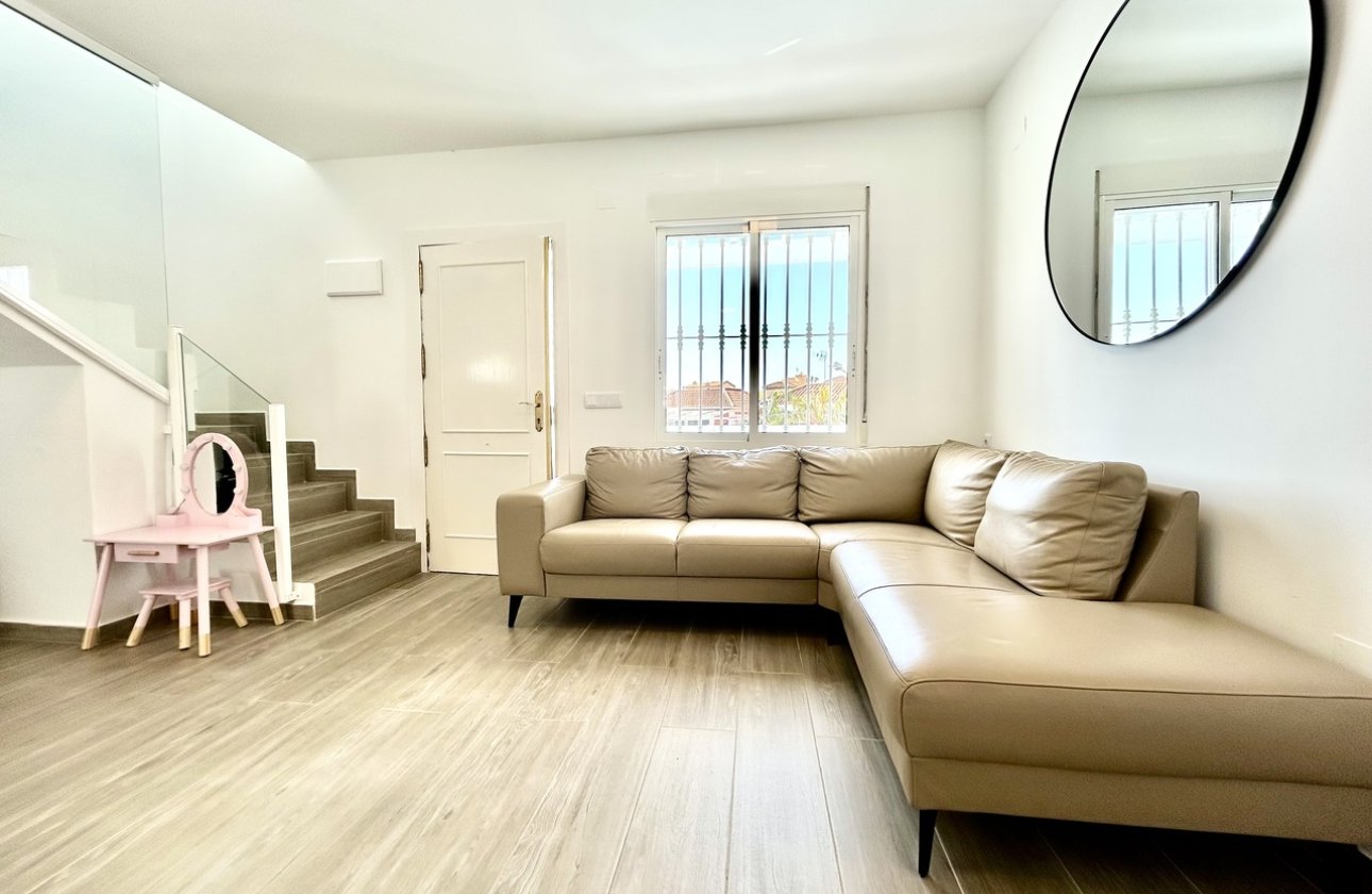 Revente - Villa - Orihuela Costa - Villamartin