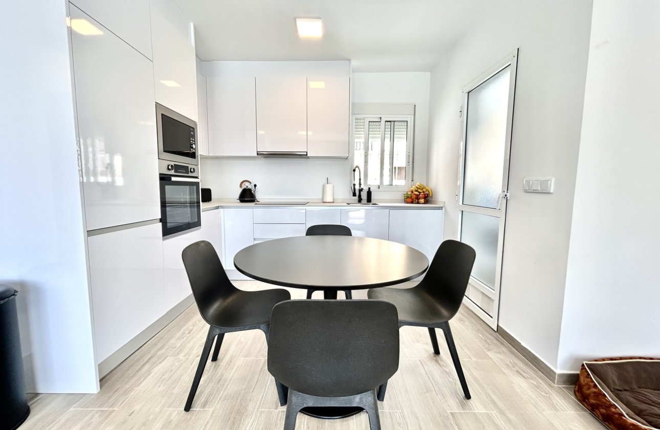 Revente - Villa - Orihuela Costa - Villamartin
