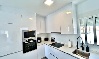 Revente - Villa - Orihuela Costa - Villamartin