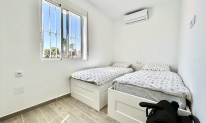Revente - Villa - Orihuela Costa - Villamartin