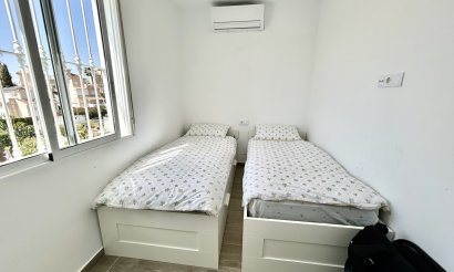 Revente - Villa - Orihuela Costa - Villamartin