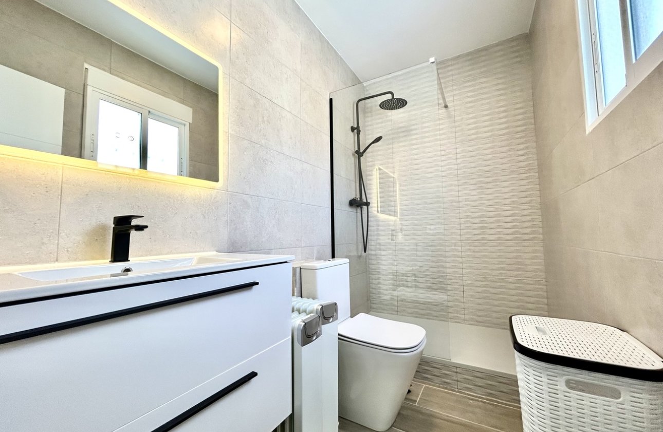 Revente - Villa - Orihuela Costa - Villamartin