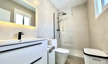 Revente - Villa - Orihuela Costa - Villamartin