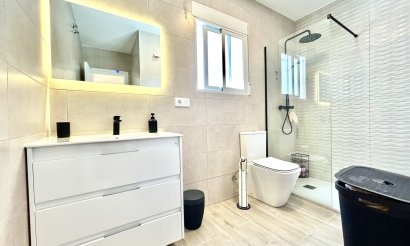 Revente - Villa - Orihuela Costa - Villamartin