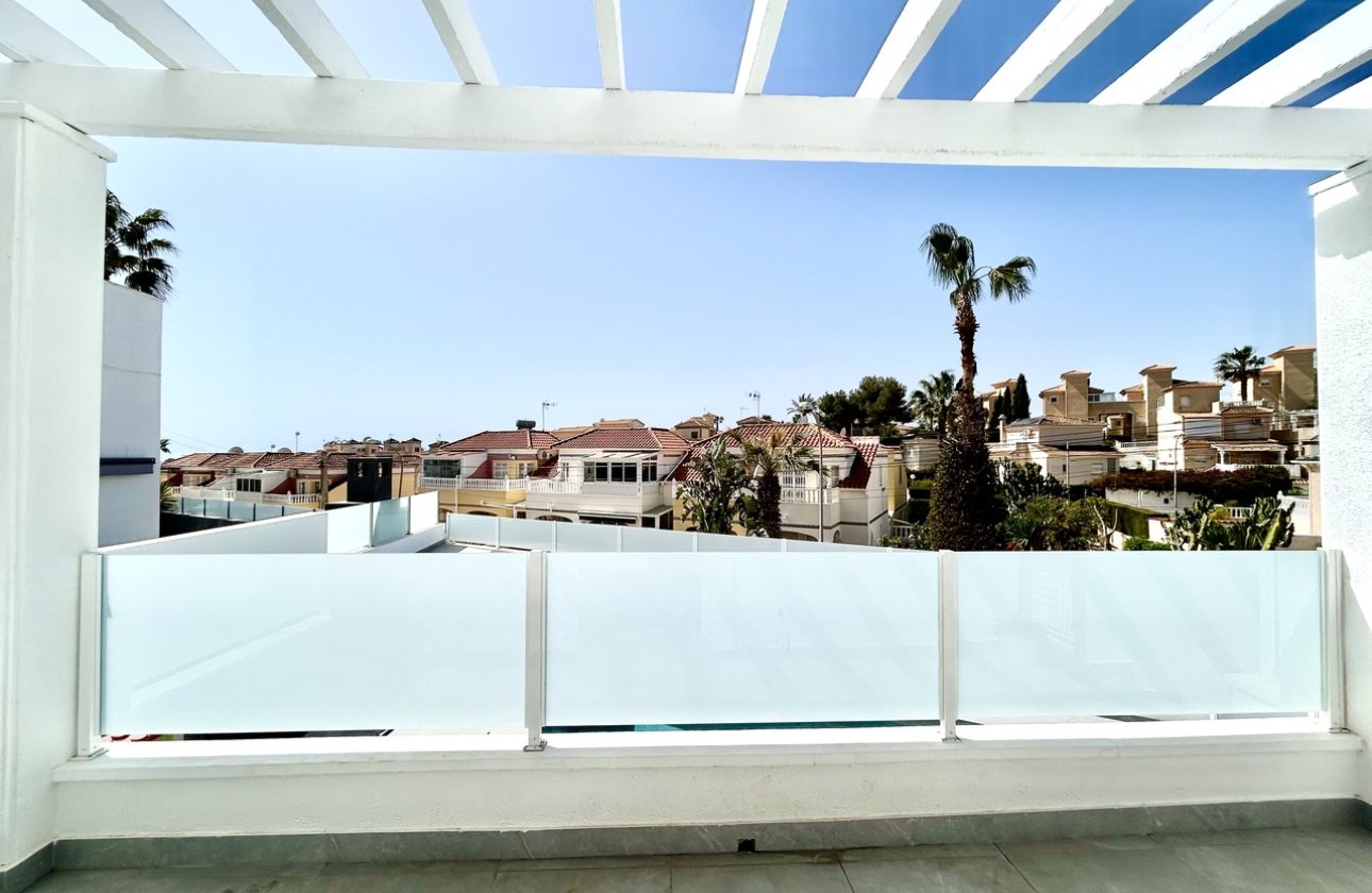 Revente - Villa - Orihuela Costa - Villamartin