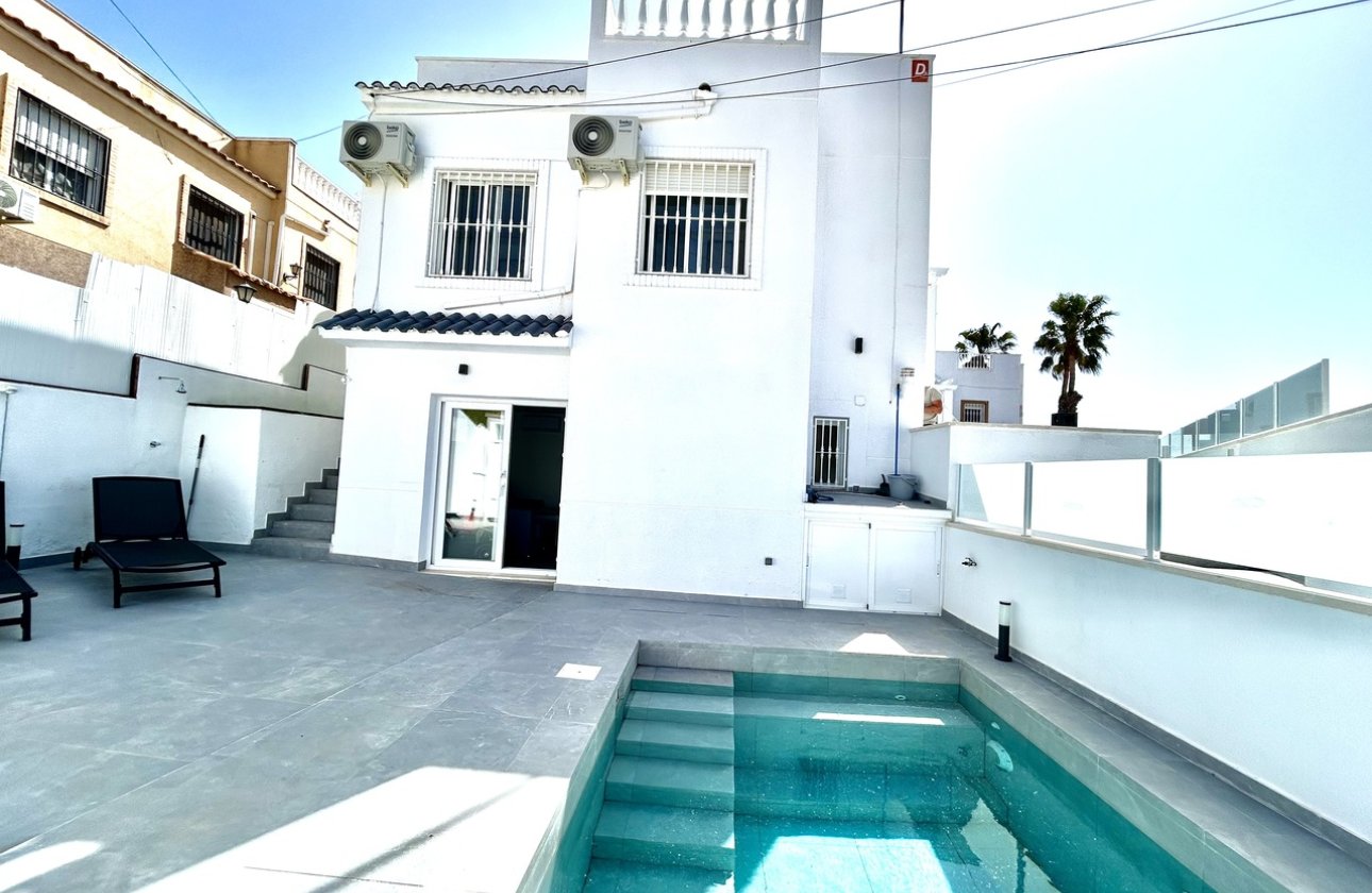 Revente - Villa - Orihuela Costa - Villamartin