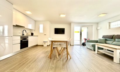 Revente - Villa - Orihuela Costa - Villamartin