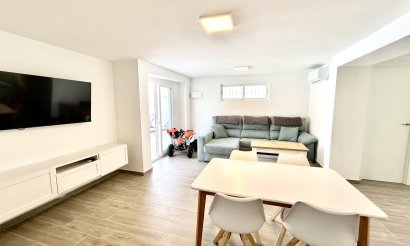Revente - Villa - Orihuela Costa - Villamartin