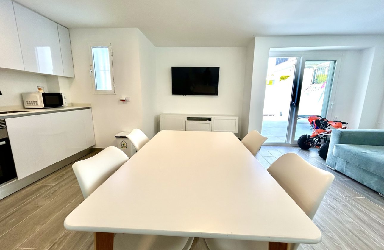 Revente - Villa - Orihuela Costa - Villamartin
