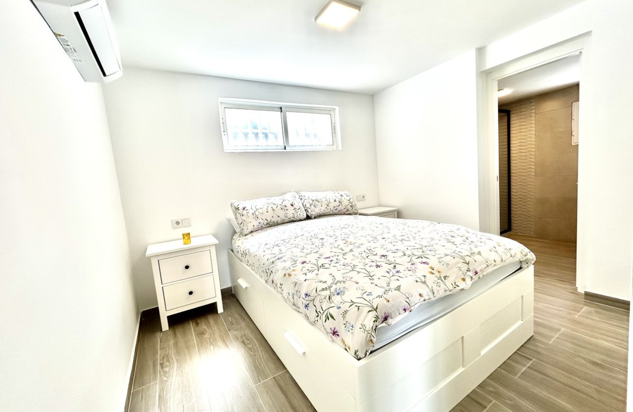 Revente - Villa - Orihuela Costa - Villamartin