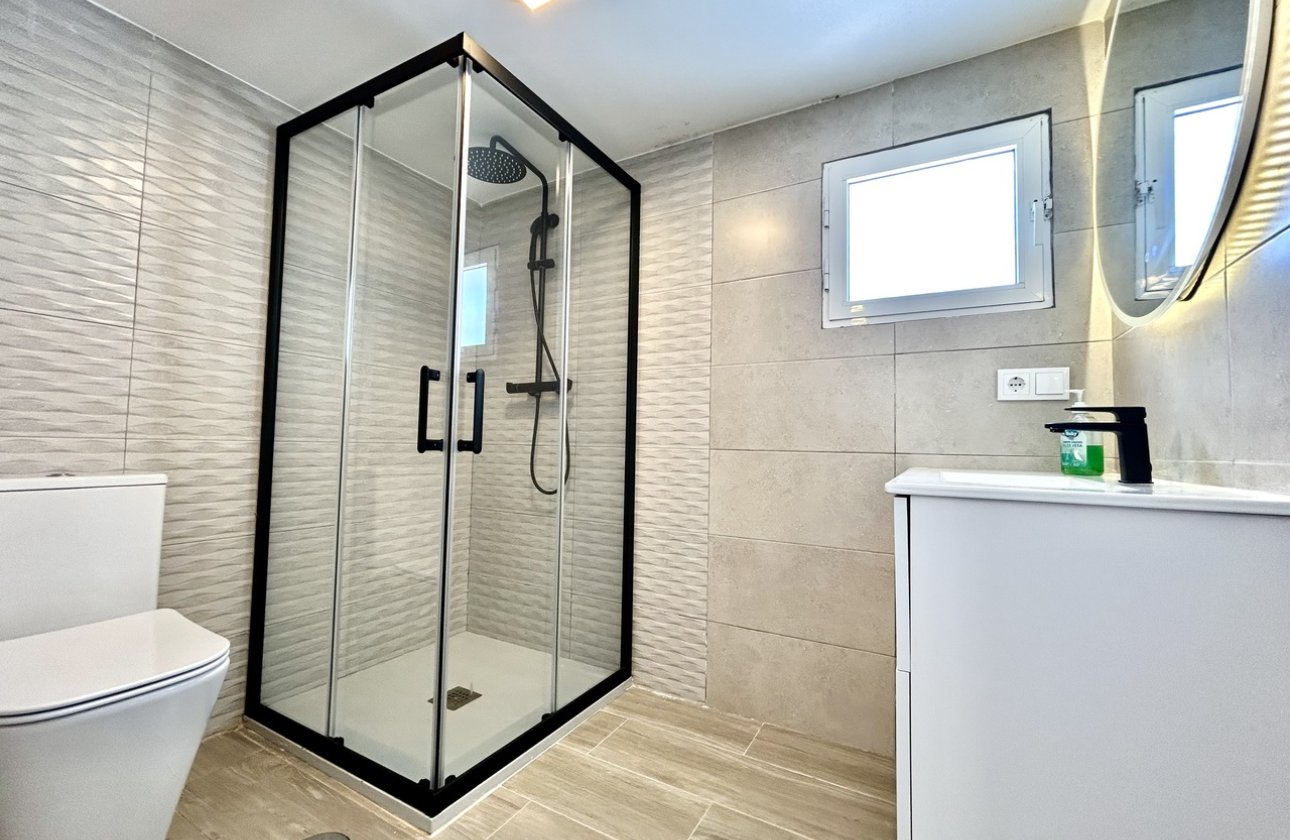 Revente - Villa - Orihuela Costa - Villamartin