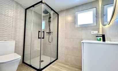 Revente - Villa - Orihuela Costa - Villamartin