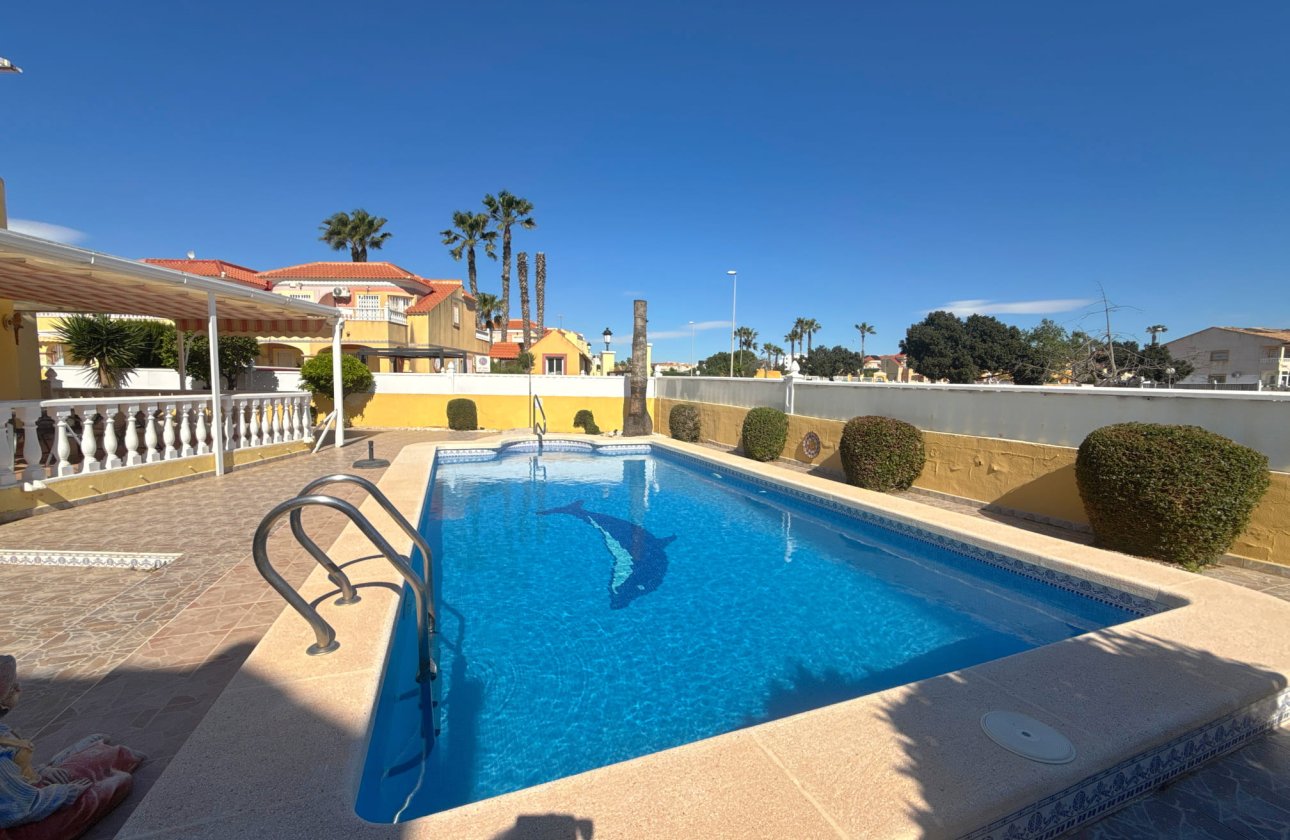 Resale - Villa - Cabo Roig - Cabo Roig>La Regia