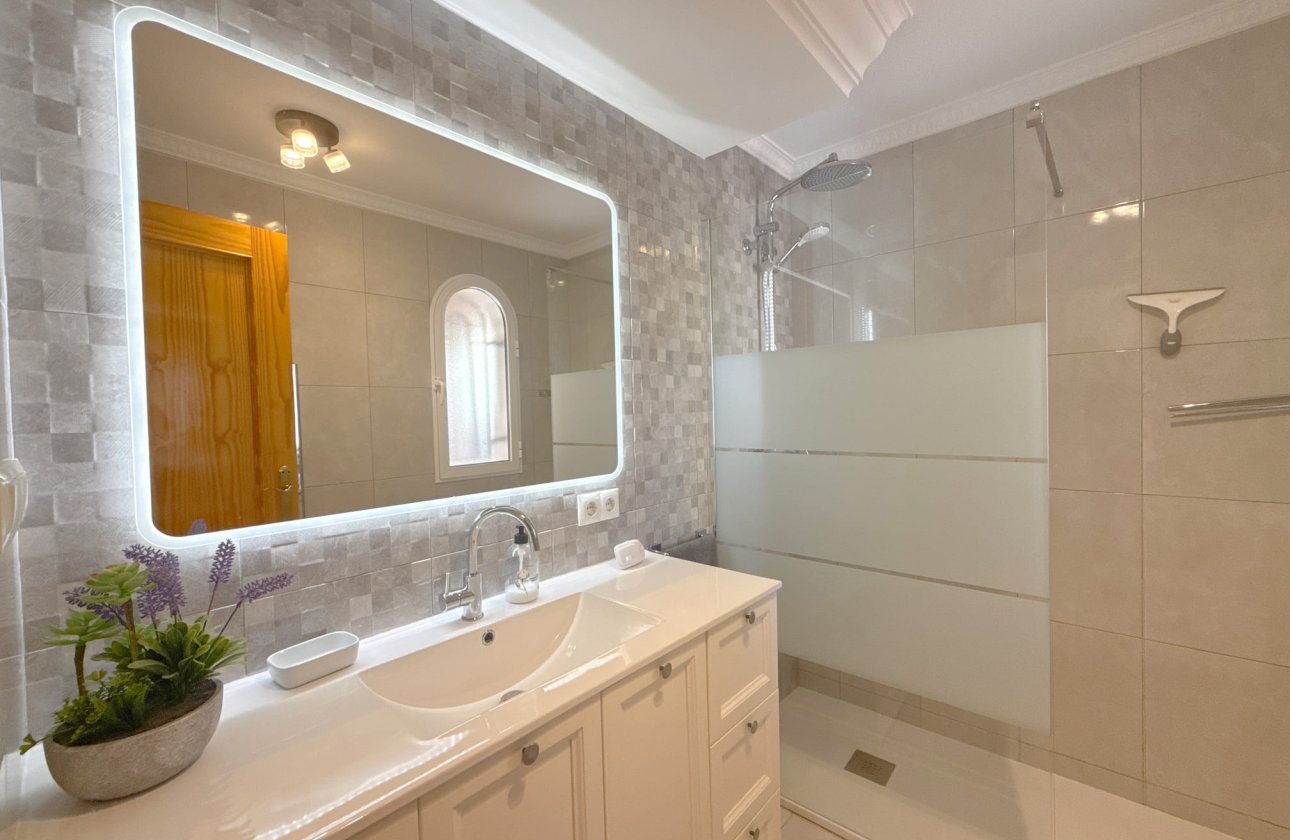 Resale - Villa - Cabo Roig - Cabo Roig>La Regia