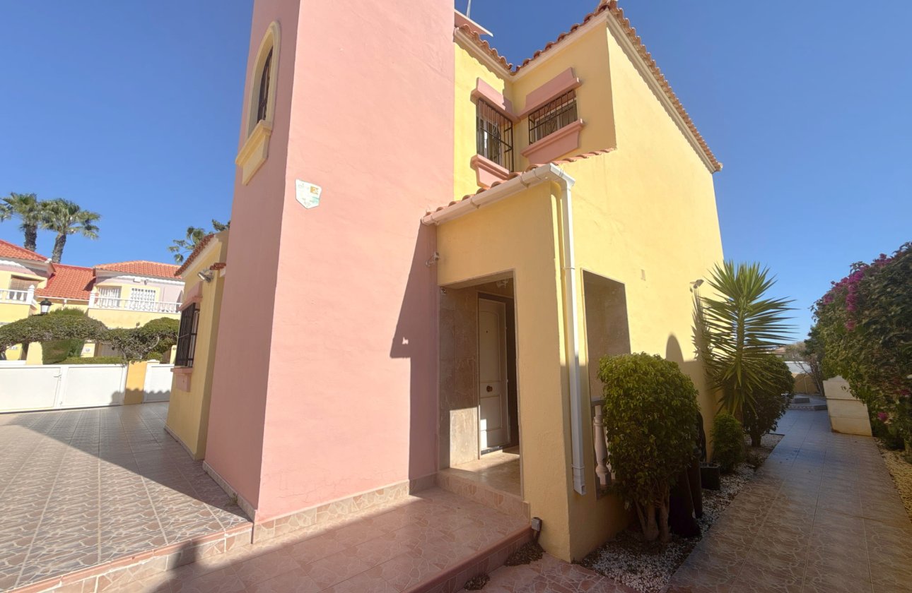 Resale - Villa - Cabo Roig - Cabo Roig>La Regia