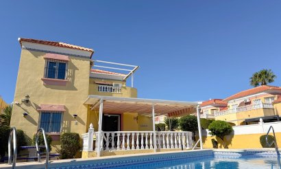 Resale - Villa - Cabo Roig - Cabo Roig>La Regia