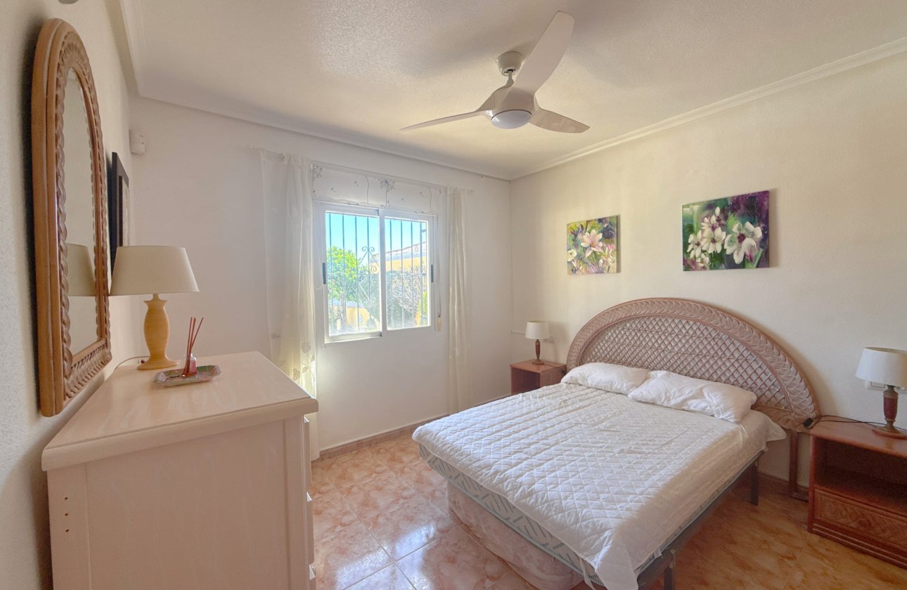 Resale - Villa - Cabo Roig - Cabo Roig>La Regia