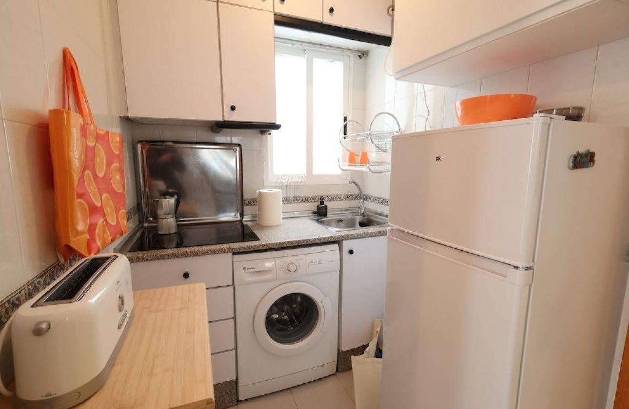 Resale - Apartment / flat - Torrevieja - Centro