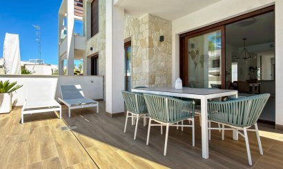 Resale - Apartment / flat - Torrevieja - Los Balcones