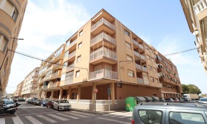 Resale - Apartment / flat - Torrevieja - Acequion