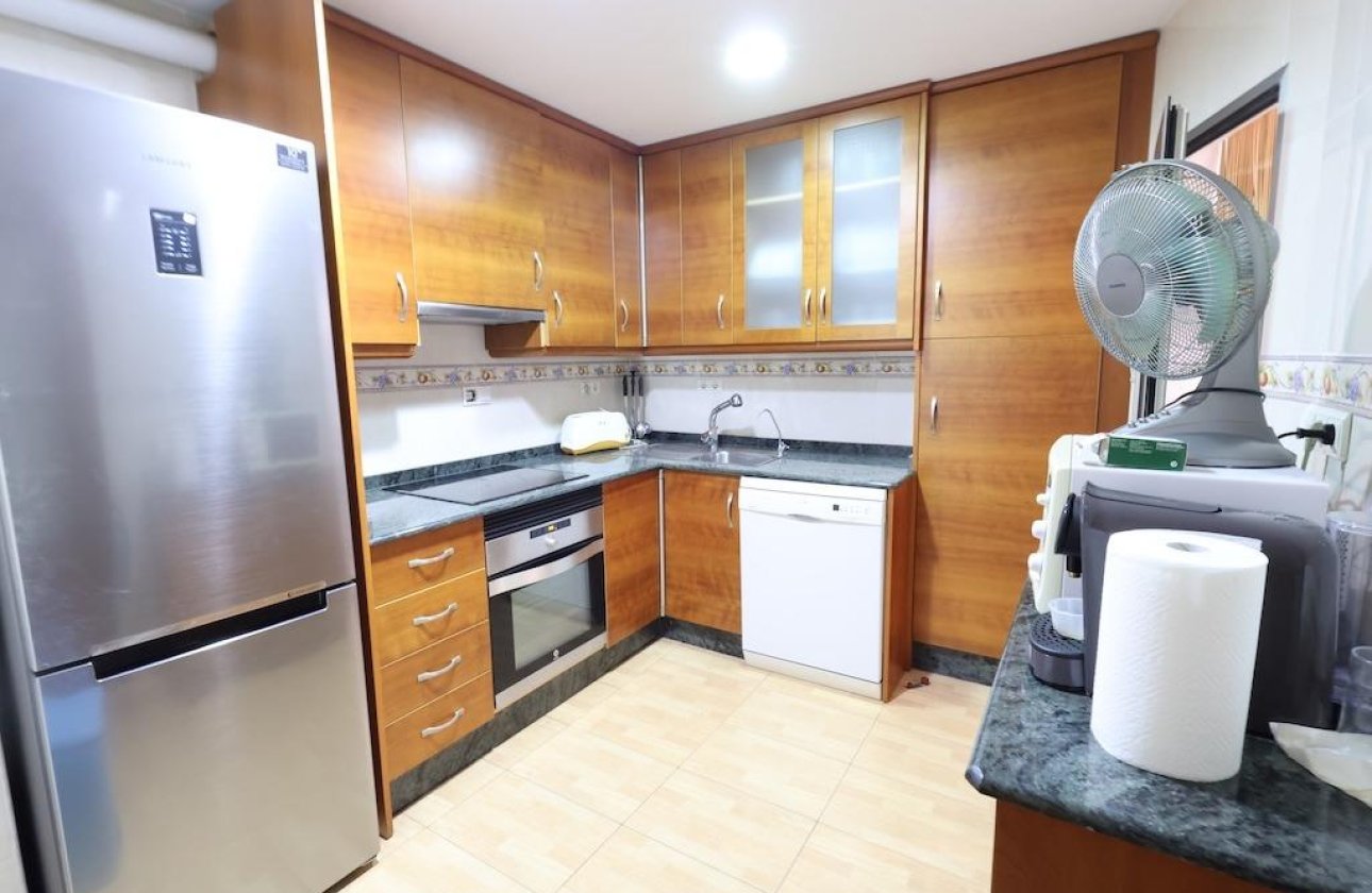 Resale - Apartment / flat - Torrevieja - Acequion