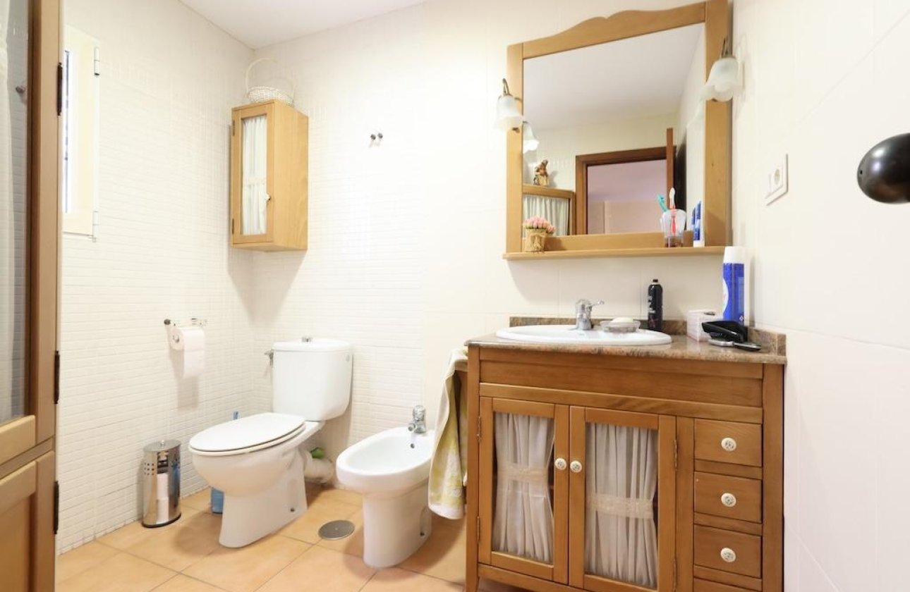 Resale - Apartment / flat - Torrevieja - Acequion