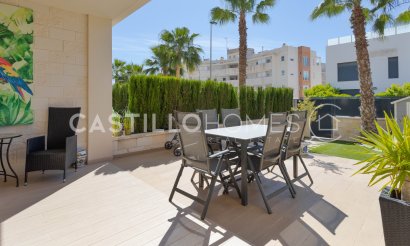 Resale - Apartment / flat - Orihuela Costa - Los Dolses