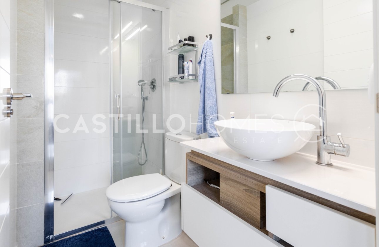 Resale - Apartment / flat - Orihuela Costa - Los Dolses